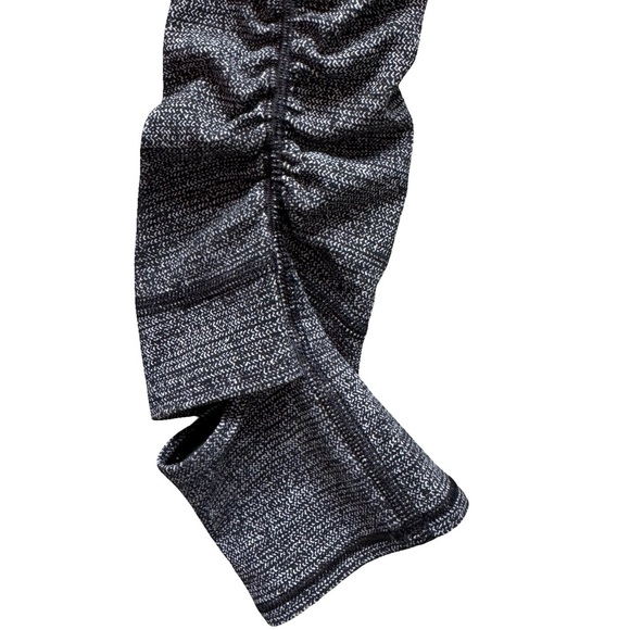 RARE Lululemon Still In Mind Tight 28” Interlink Ice Gray Black (Stirrup Design) - Picture 11 of 12